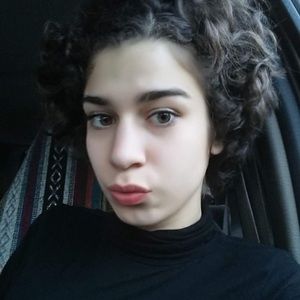 Meet your Posher, Dana